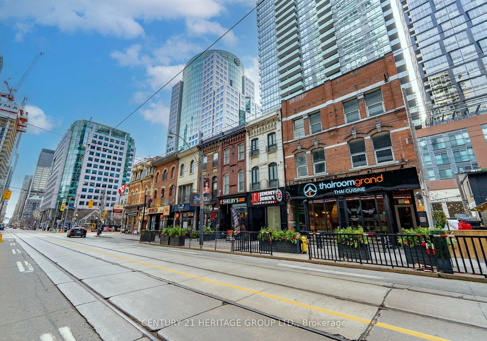 327-king-street-w-toronto-ontario-c12558542