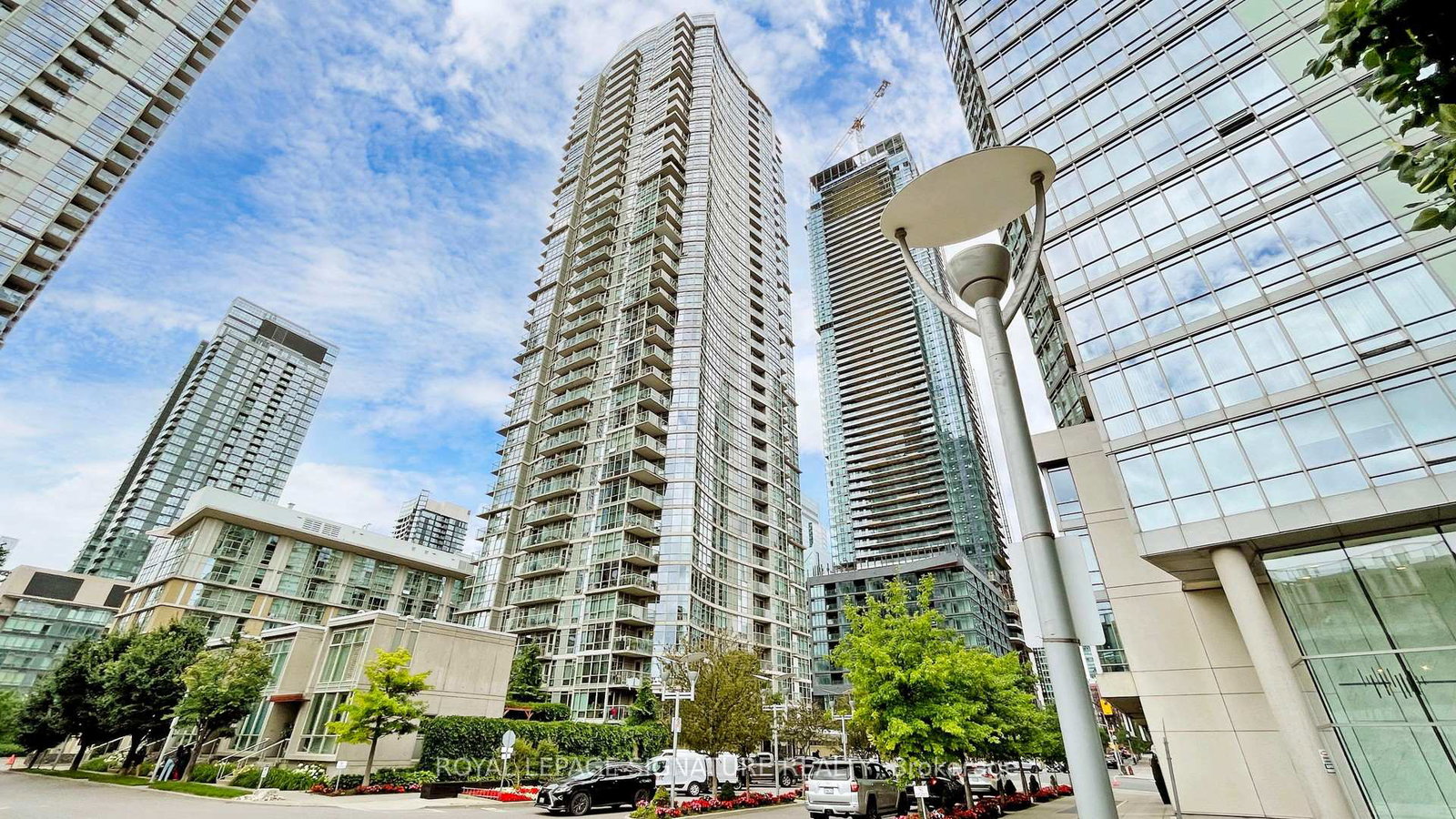 10-navy-wharf-court-toronto-ontario-c12558766
