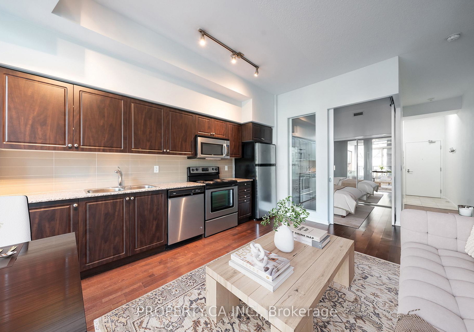 209-fort-york-boulevard-toronto-ontario-c12558994