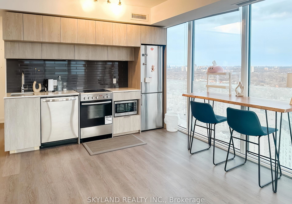 181-dundas-street-e-toronto-ontario-c12559108