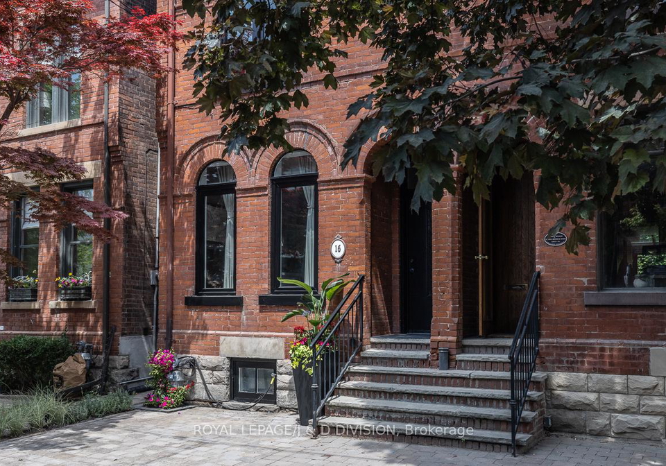 16-boswell-avenue-toronto-ontario-c12559154