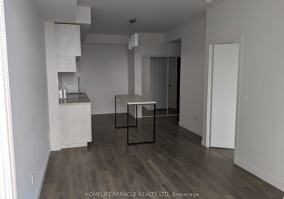 8-eglington-avenue-e-toronto-ontario-c12559402