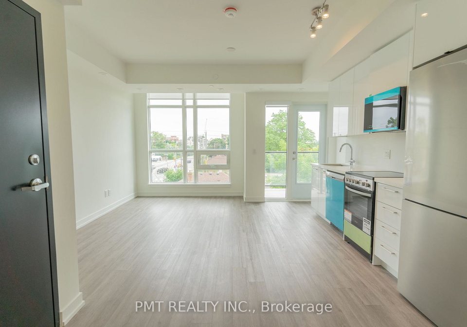 851-sheppard-avenue-w-toronto-ontario-c12560006