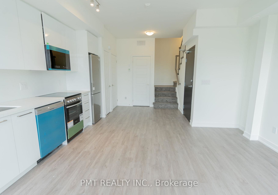 851-sheppard-avenue-w-toronto-ontario-c12560006