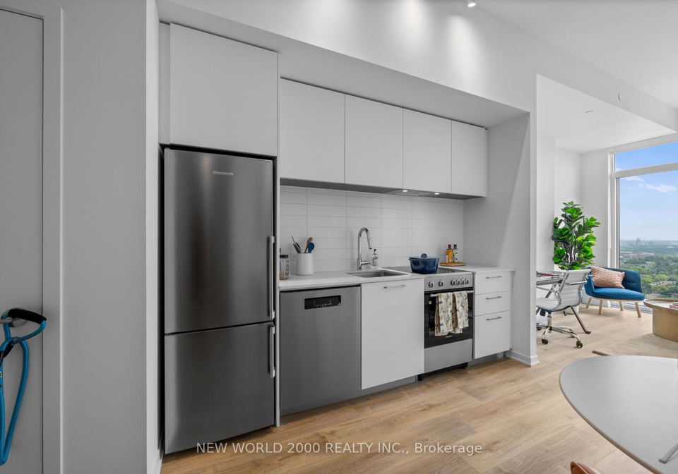 101-roehampton-avenue-toronto-ontario-c12560072