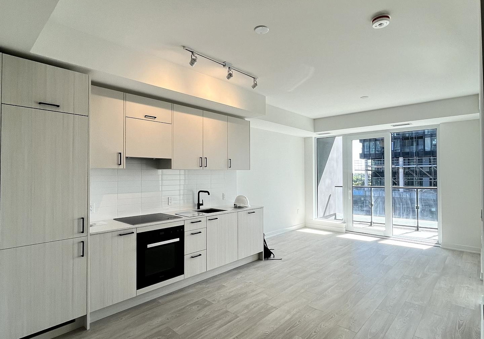 1-kyle-lowry-road-north-york-ontario-c12560116