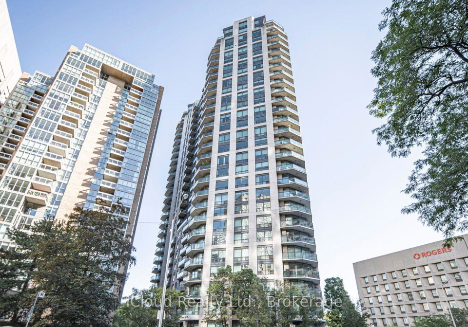 300-bloor-street-e-toronto-ontario-c12560232