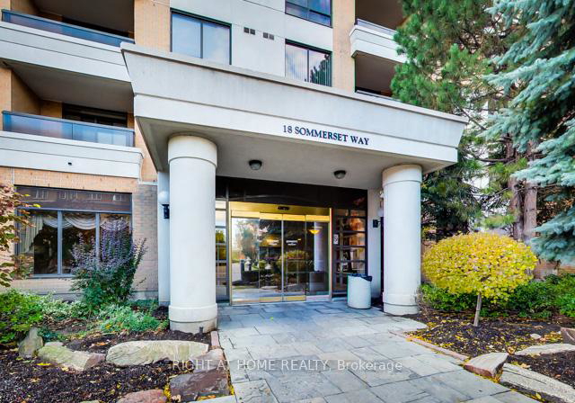 18-sommerset-way-north-york-ontario-c12560286