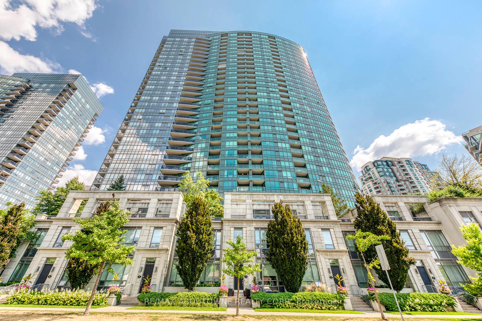 15-greenview-avenue-toronto-ontario-c12560728