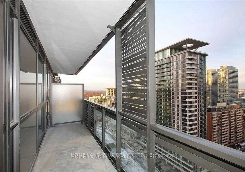39-roehampton-avenue-toronto-ontario-c12560768