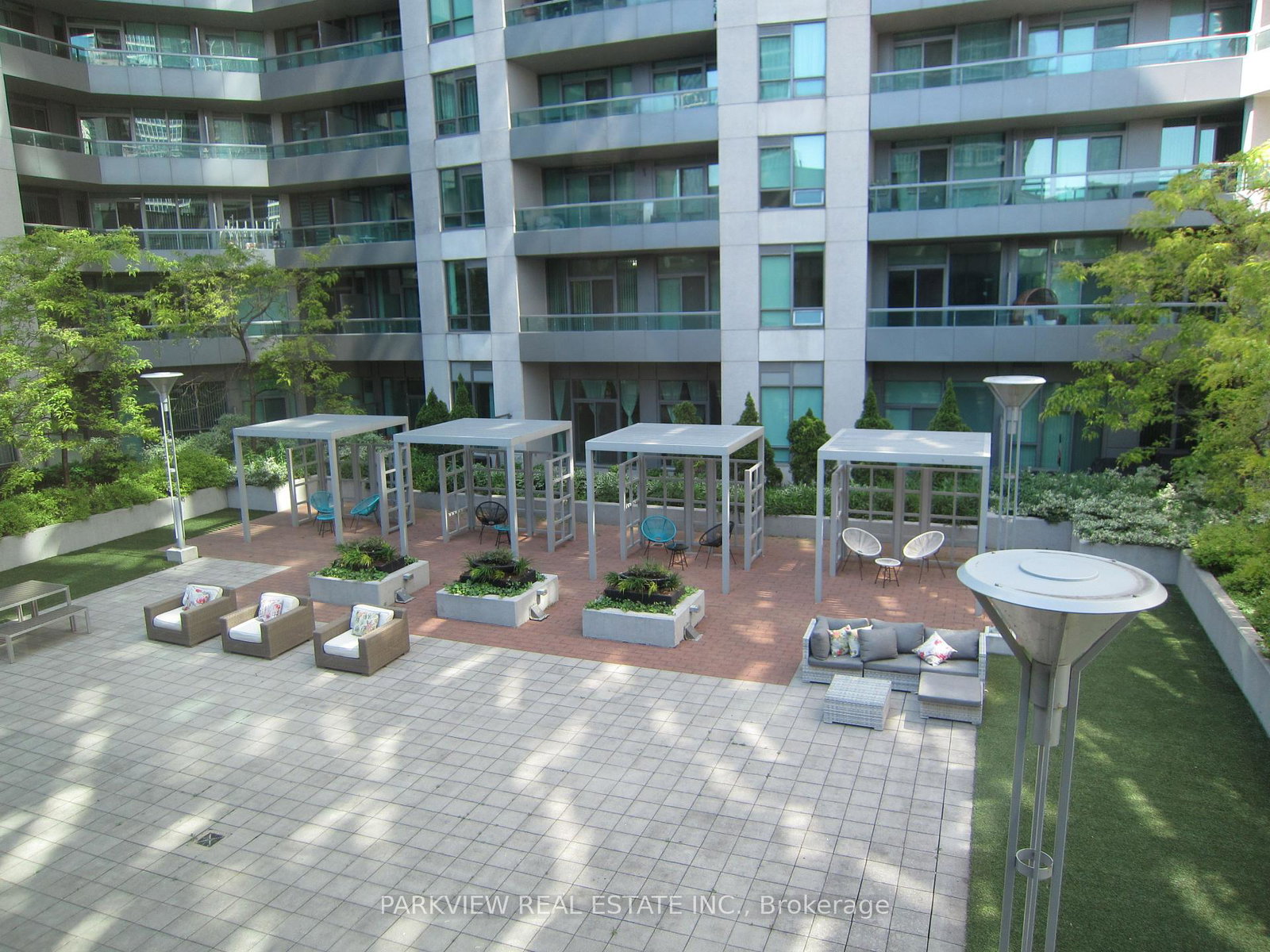 25-lower-simcoe-street-toronto-ontario-c12561008
