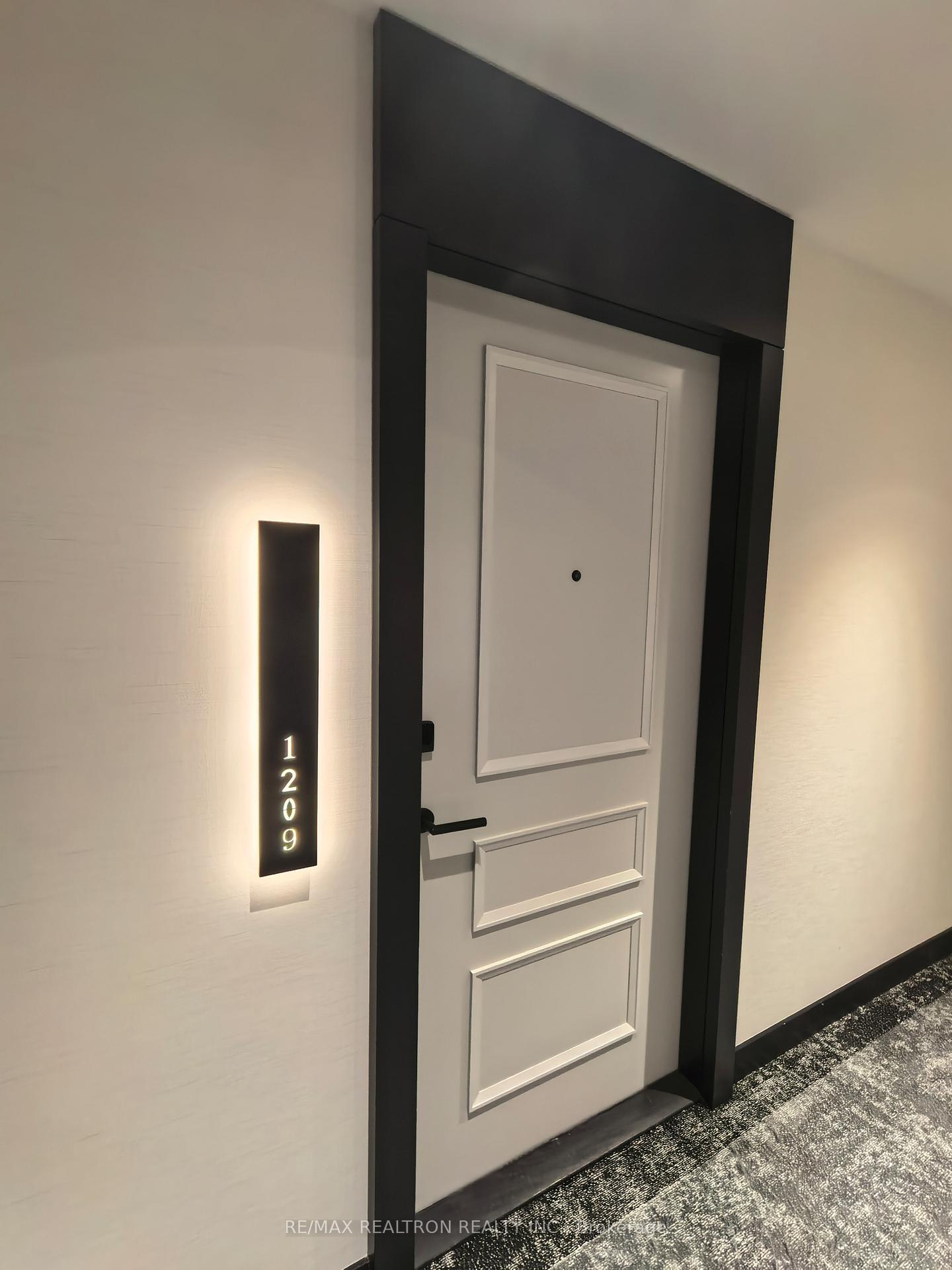 115-denison-avenue-toronto-ontario-c12561022