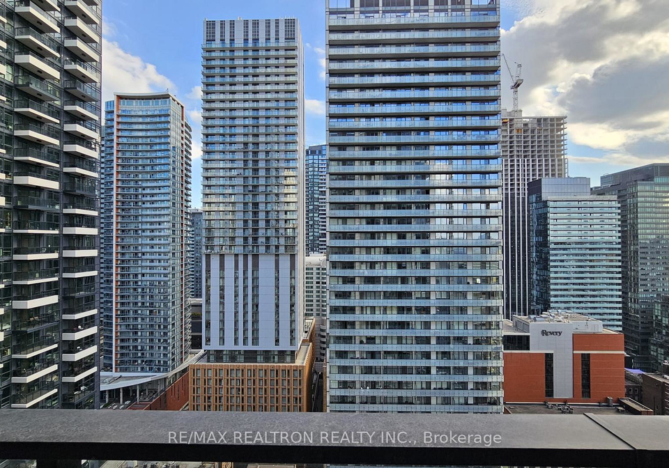 125-peter-street-toronto-ontario-c12561120