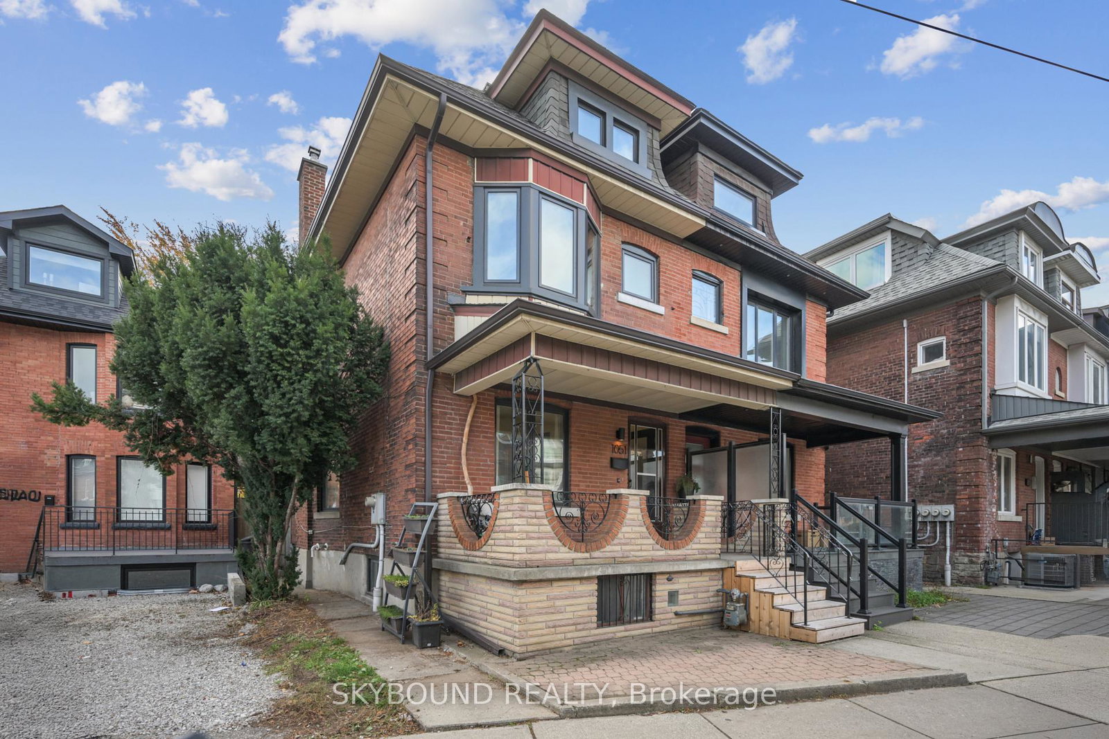 1051-college-street-toronto-ontario-c12561222