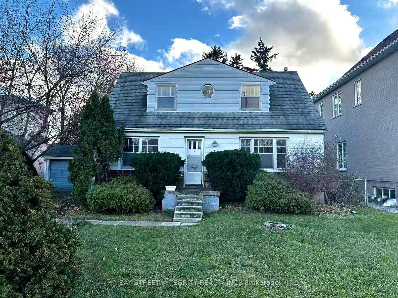7-devondale-avenue-toronto-ontario-c12561244