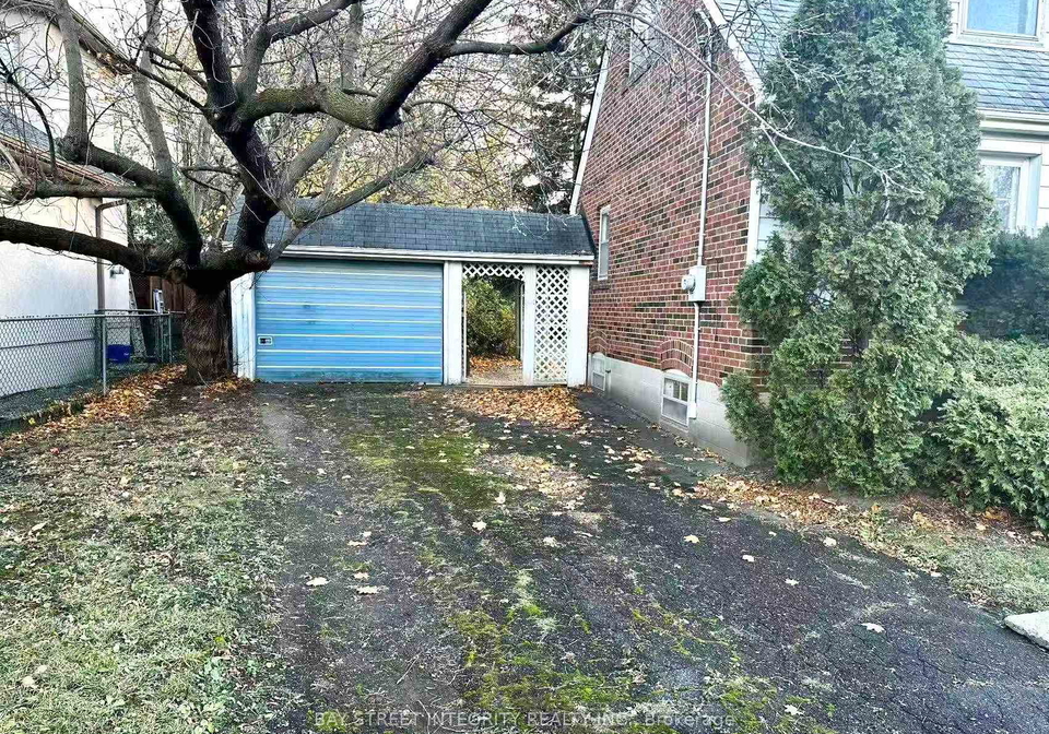 7-devondale-avenue-toronto-ontario-c12561244
