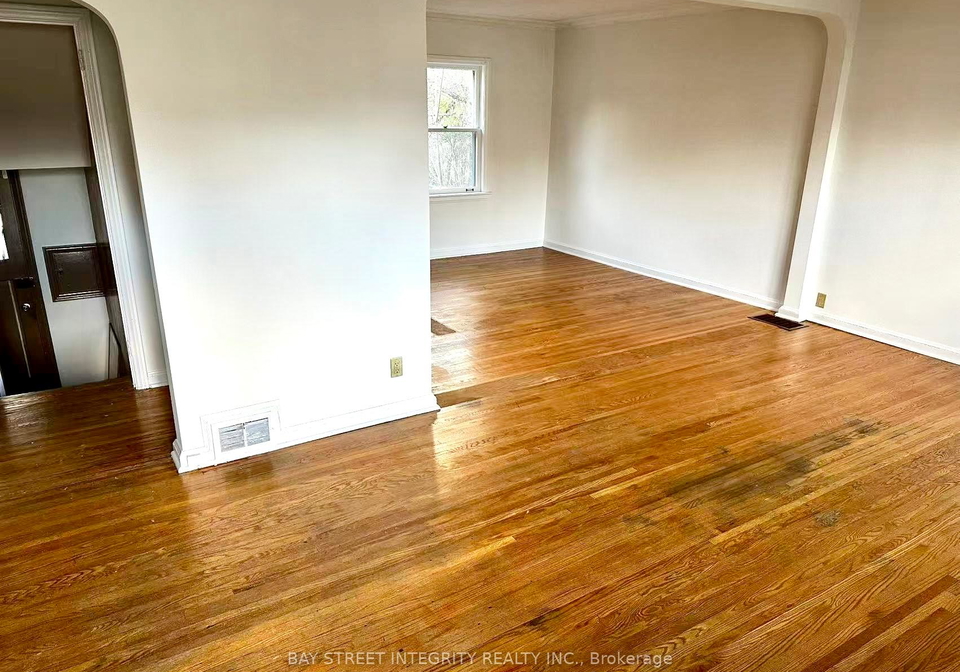 7-devondale-avenue-toronto-ontario-c12561244