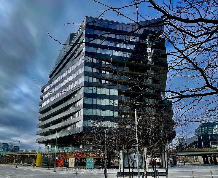 21-lawren-harris-square-toronto-ontario-c12561312