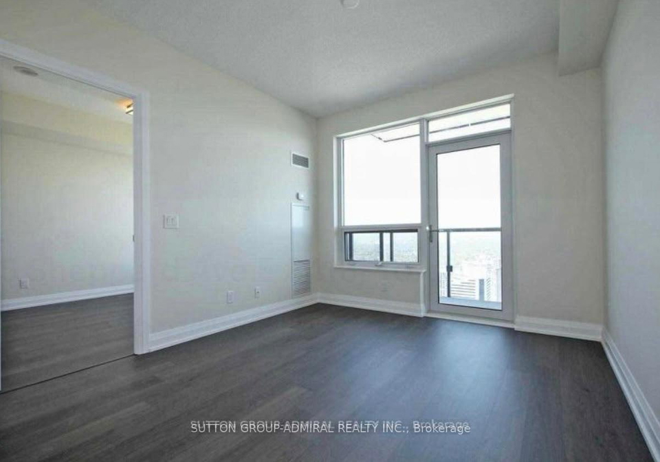 5-sheppard-avenue-e-north-york-ontario-c12561682