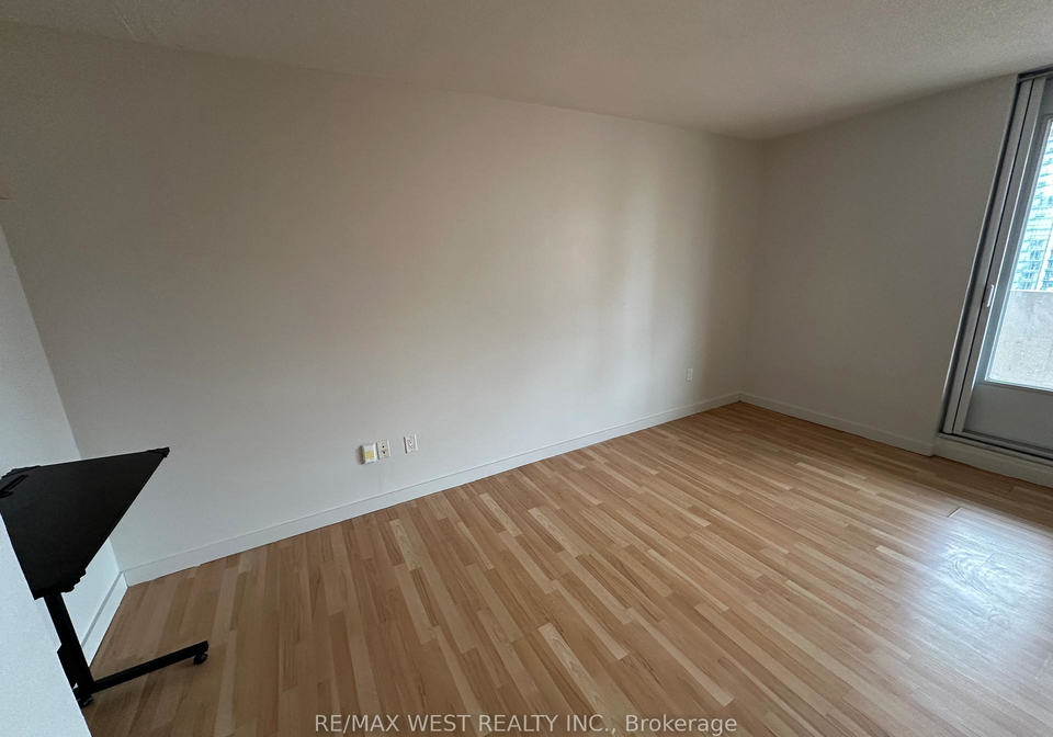 40-homewood-avenue-toronto-ontario-c12562042