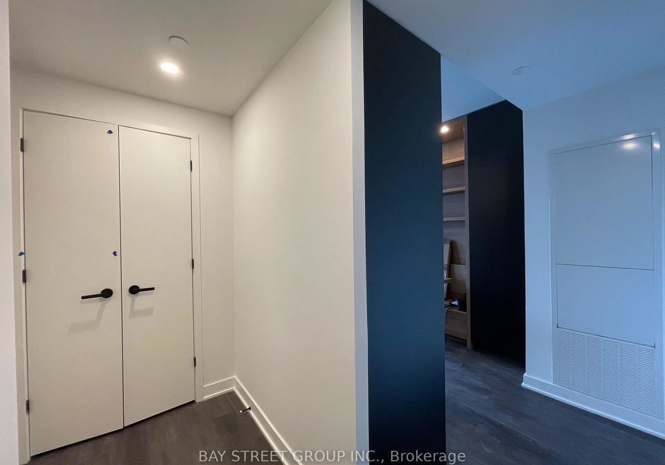 55-charles-street-e-toronto-ontario-c12562260