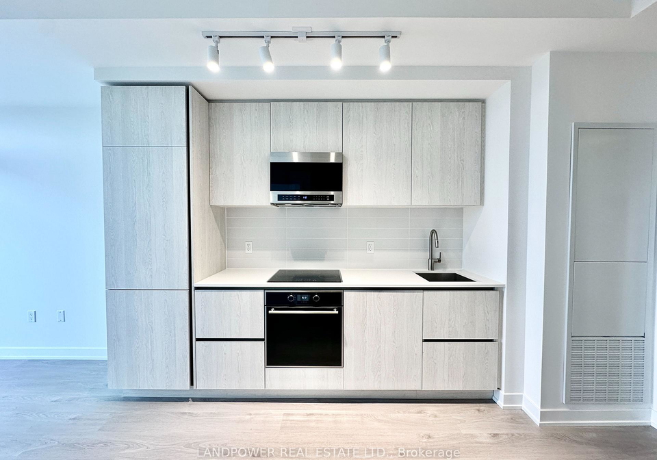 110-broadway-avenue-toronto-ontario-c12562358