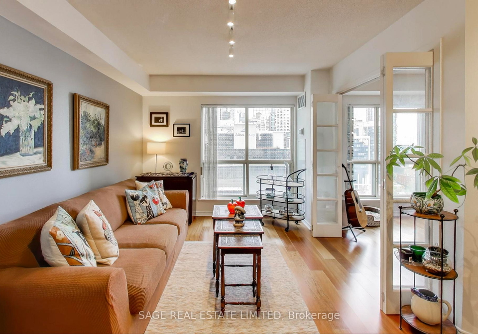 25-the-esplanade-toronto-ontario-c12562394