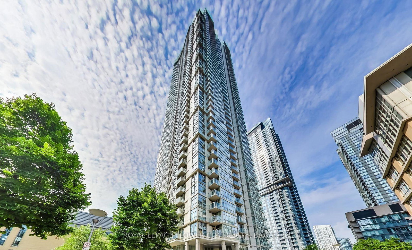 35-mariner-terrace-toronto-ontario-c12563052