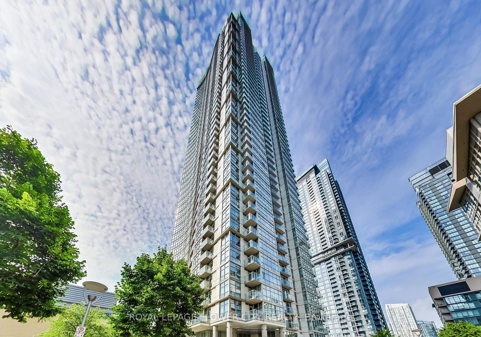 35-mariner-terrace-toronto-ontario-c12563052