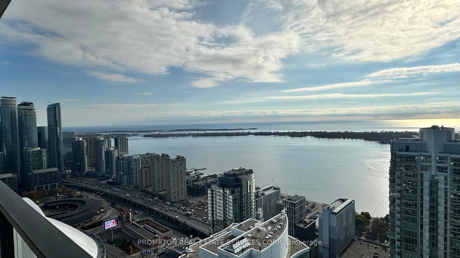 3-concord-cityplace-way-toronto-ontario-c12563090