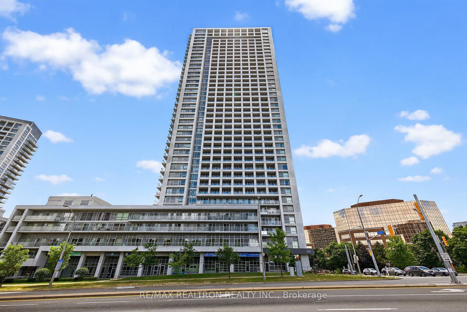 2015-sheppard-avenue-e-north-york-ontario-c12563174