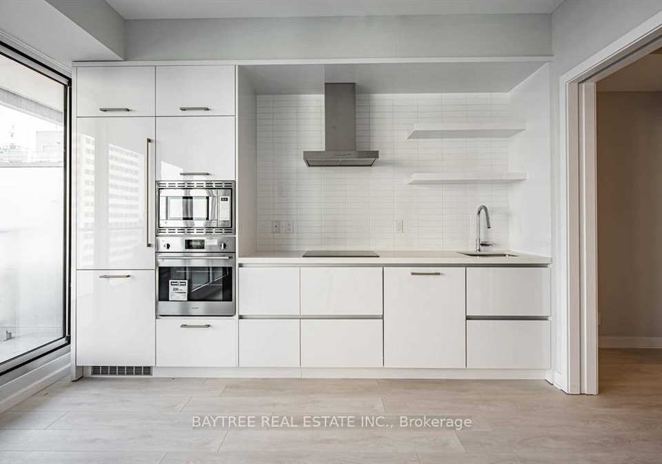 2221-yonge-street-toronto-ontario-c12563336