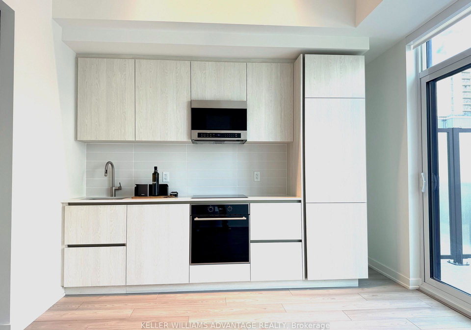 120-broadway-avenue-toronto-ontario-c12563908