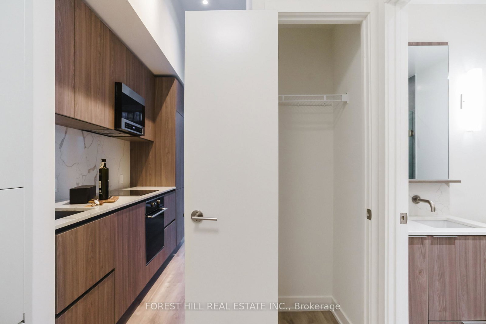 110-broadway-avenue-toronto-ontario-c12564130