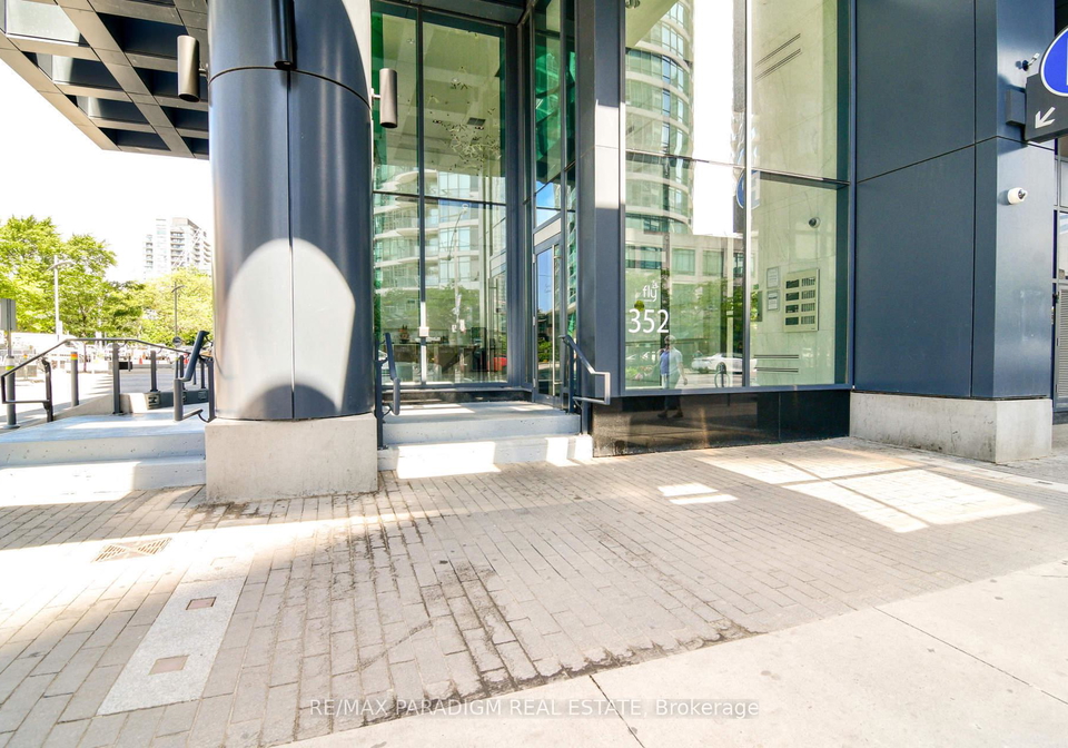 352-front-street-w-toronto-ontario-c12564356