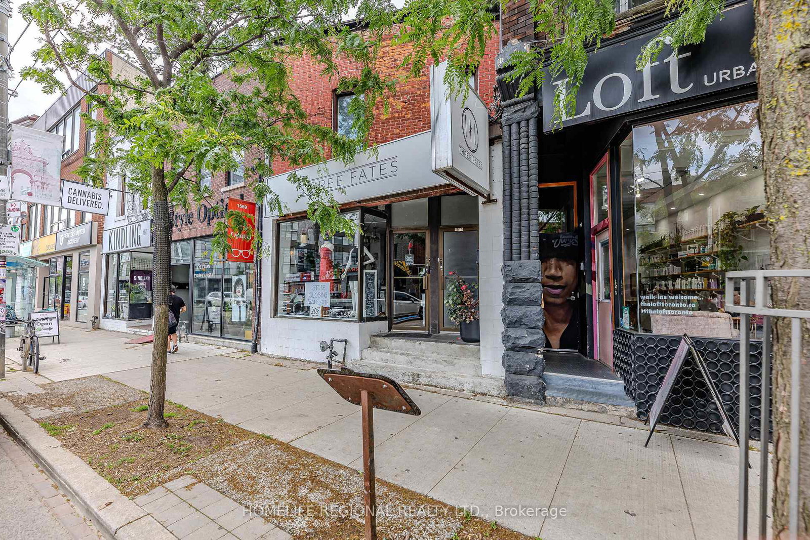 1573-dundas-street-w-toronto-ontario-c12564510