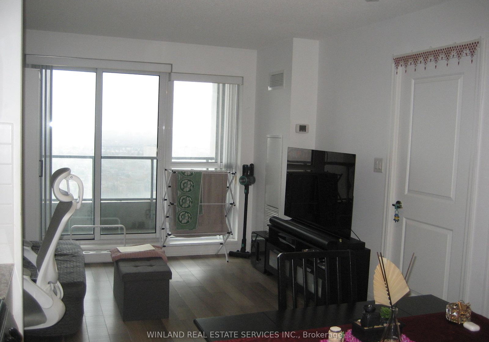 2015-sheppard-avenue-e-north-york-ontario-c12565084
