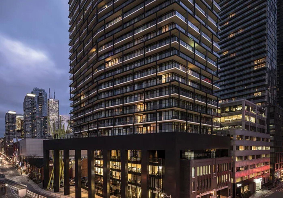 125-peter-street-toronto-ontario-c12565154