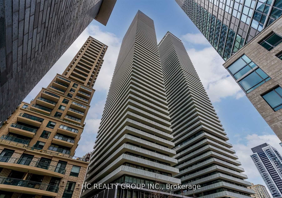 42-charles-street-e-toronto-ontario-c12565230