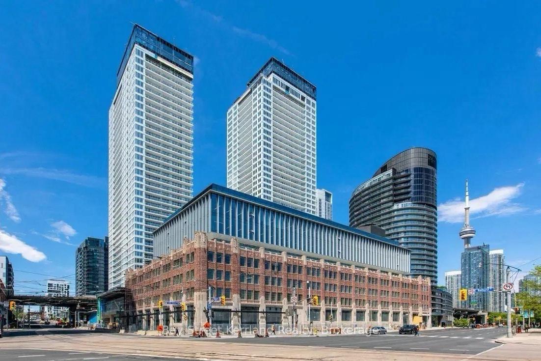 17-bathurst-street-toronto-ontario-c12565384