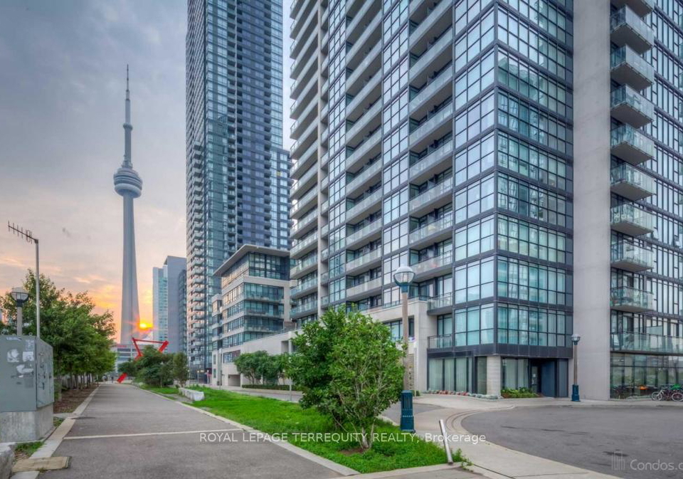 4k-spadina-avenue-toronto-ontario-c12565656