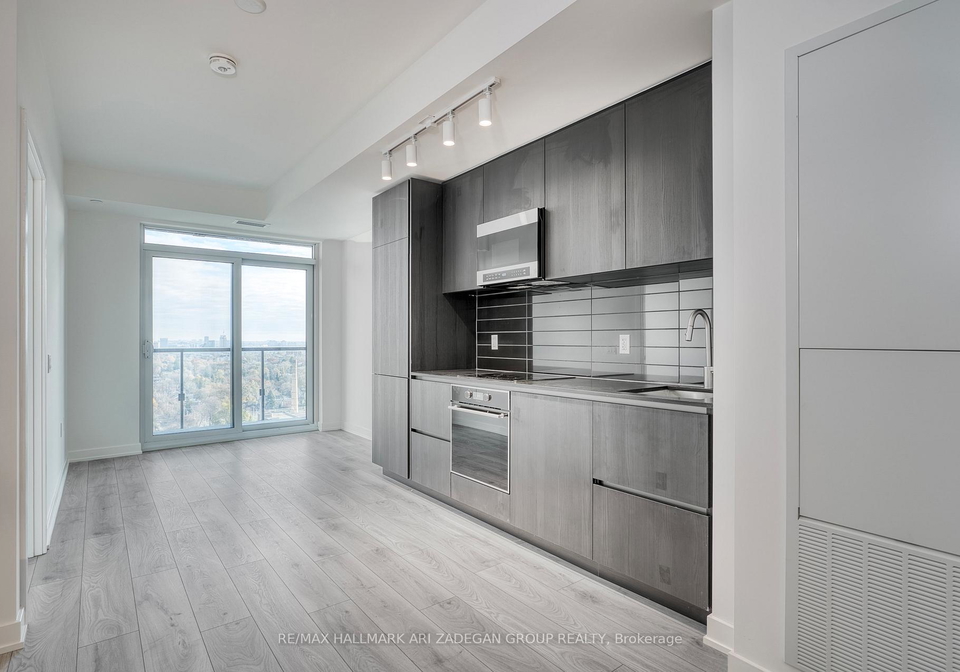 110-broadway-avenue-toronto-ontario-c12565708