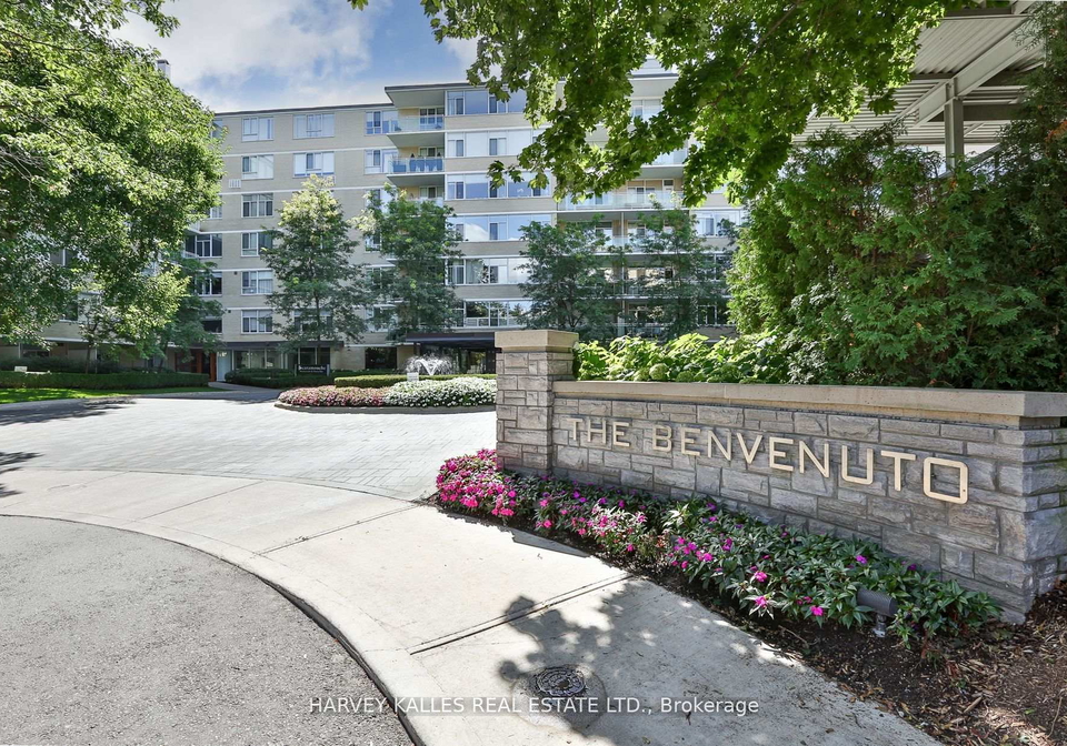 1-benvenuto-place-toronto-ontario-c12565736