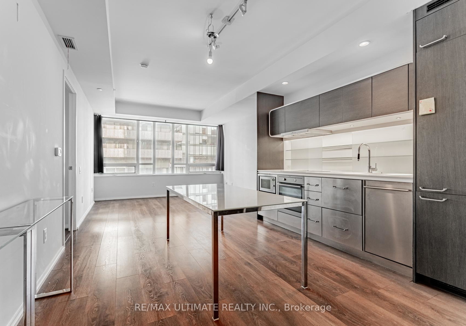 45-charles-street-e-toronto-ontario-c12565798