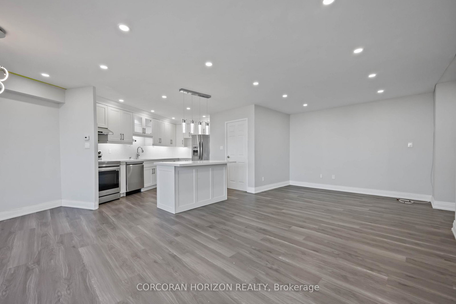 5-vicora-linkway-east-york-ontario-c12565962