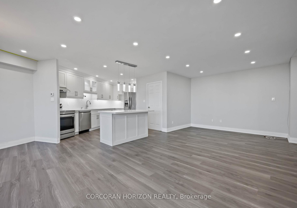 5-vicora-linkway-east-york-ontario-c12565962