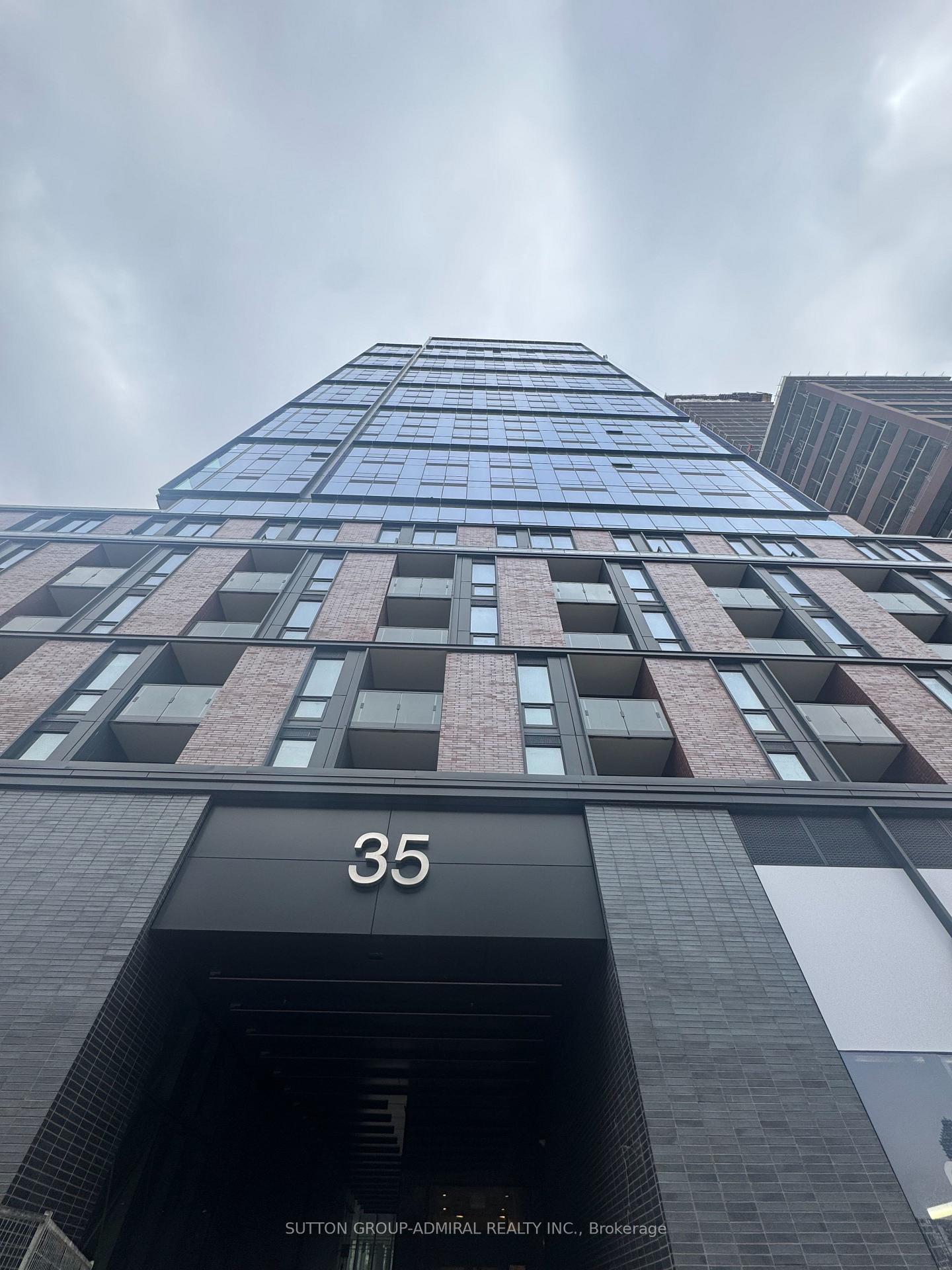 35-parliament-street-toronto-ontario-c12566074