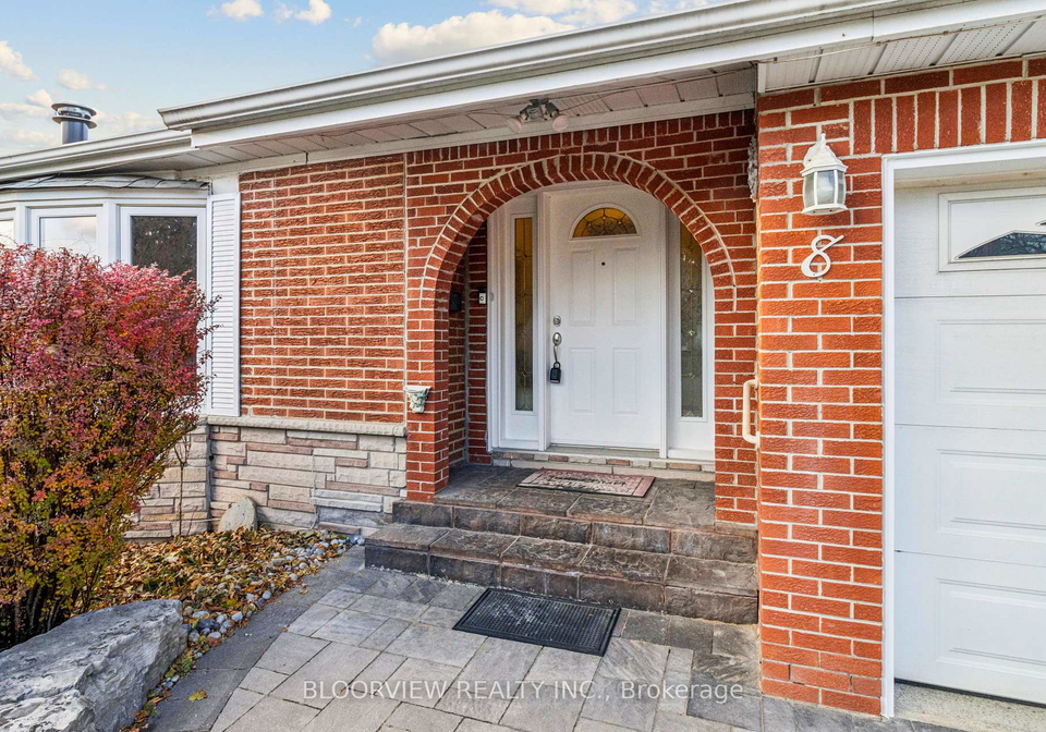 8-waddington-crescent-north-york-ontario-c12566088