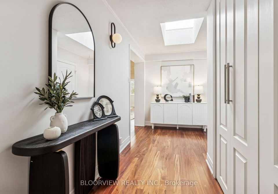 8-waddington-crescent-north-york-ontario-c12566088