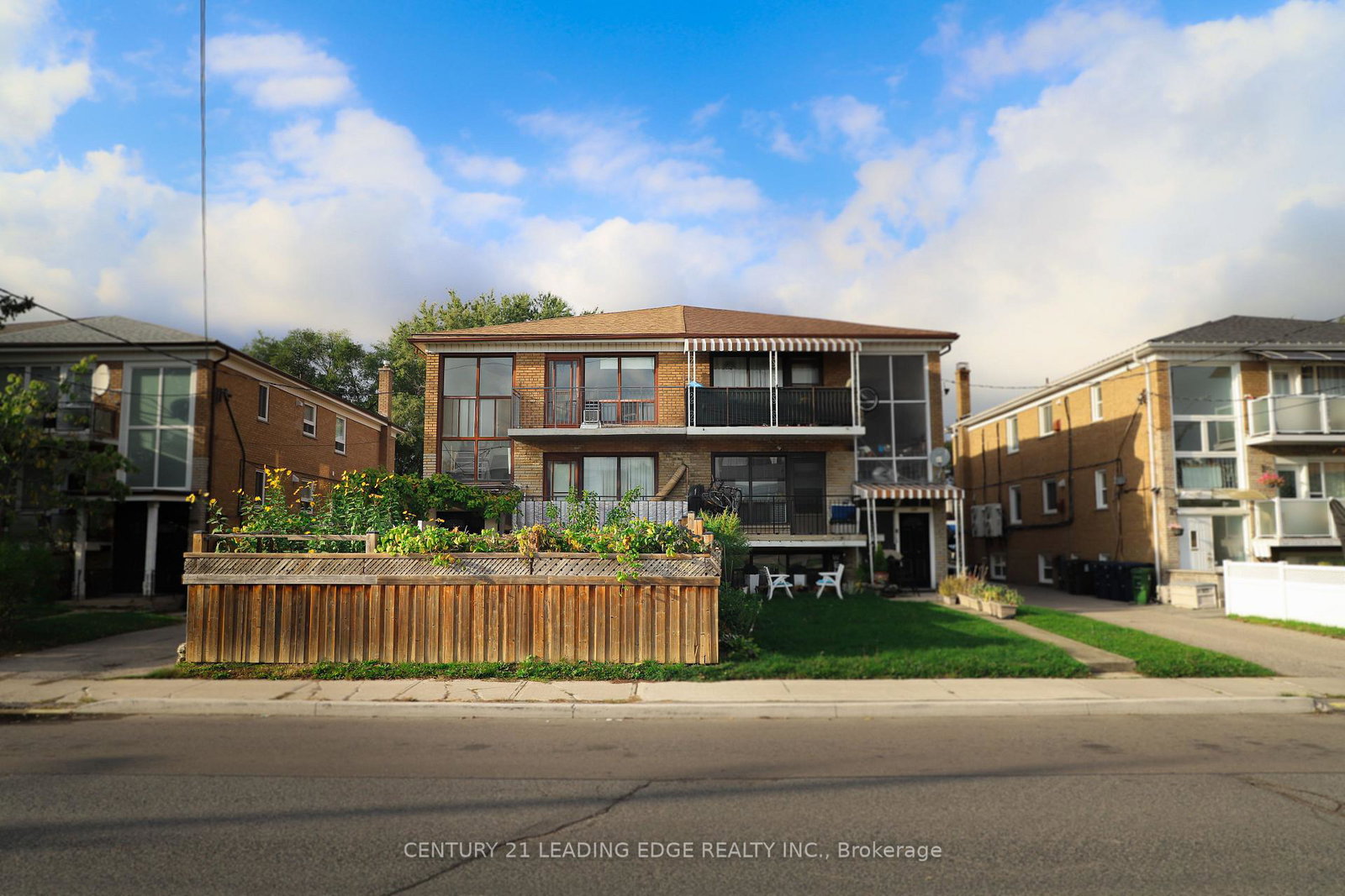 152-overbrook-place-toronto-ontario-c12566336